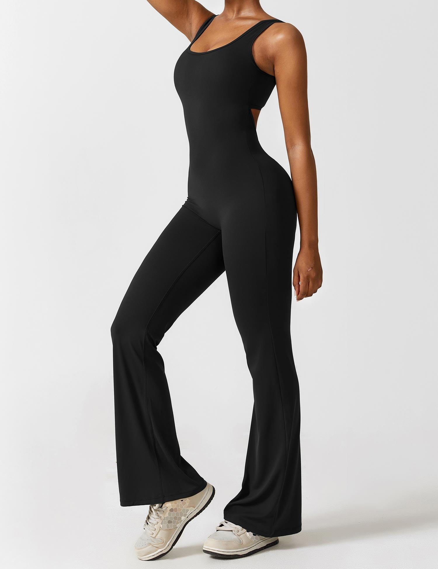 Yeoreo V-Rücken Ausgestellter Jumpsuit/Overall Schwarz