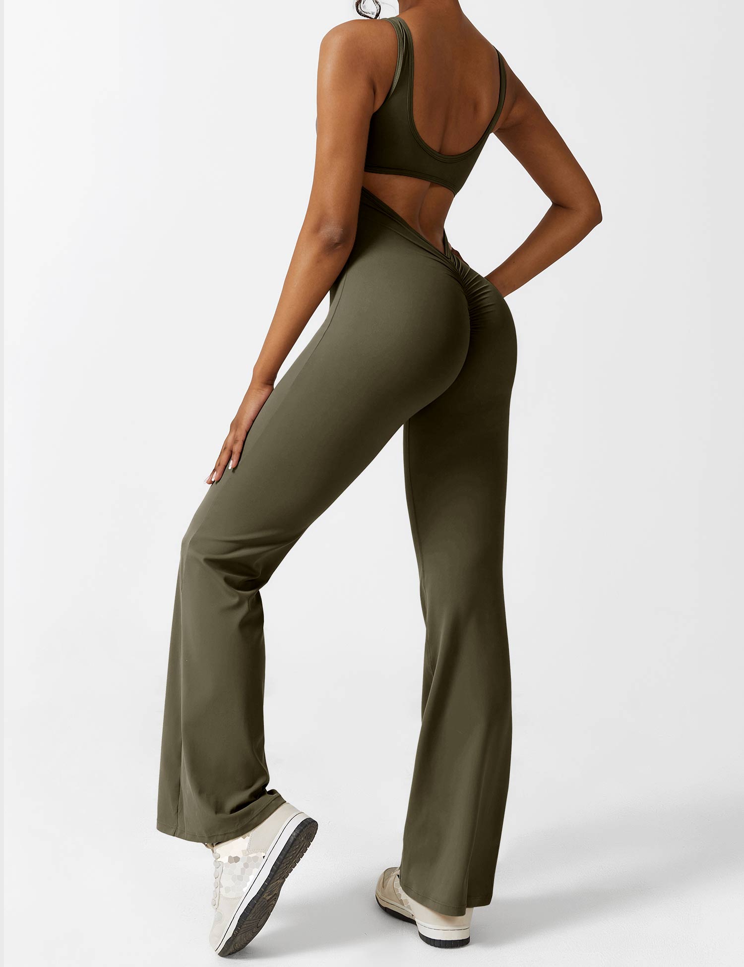 Yeoreo V-Rücken Ausgestellter Jumpsuit/Overall Olivgrün