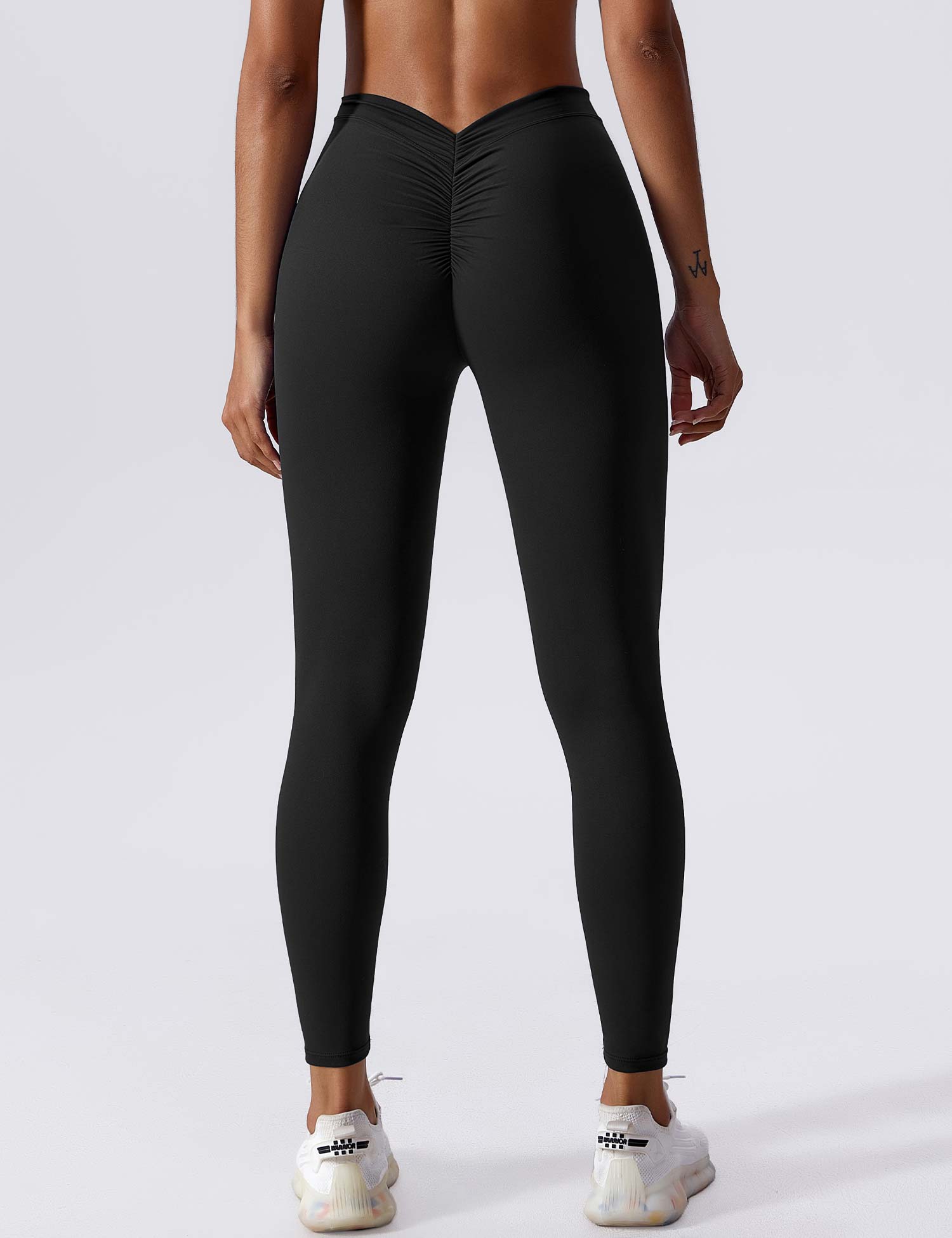 Yeoreo V-Rücken Scrunch Leggings Schwarz