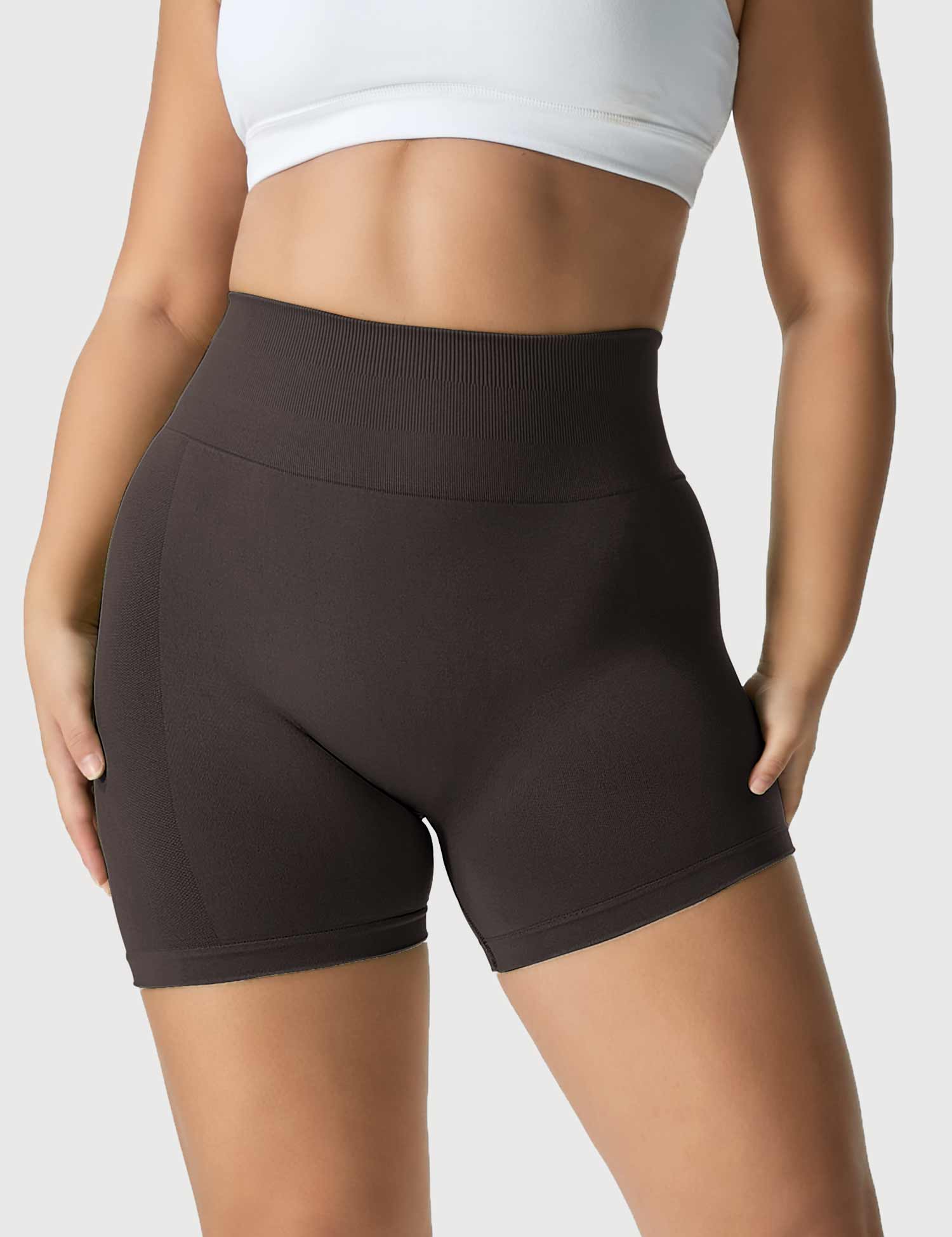 Yeoreo Light Color Elastische Nahtlose Shorts Schokolade