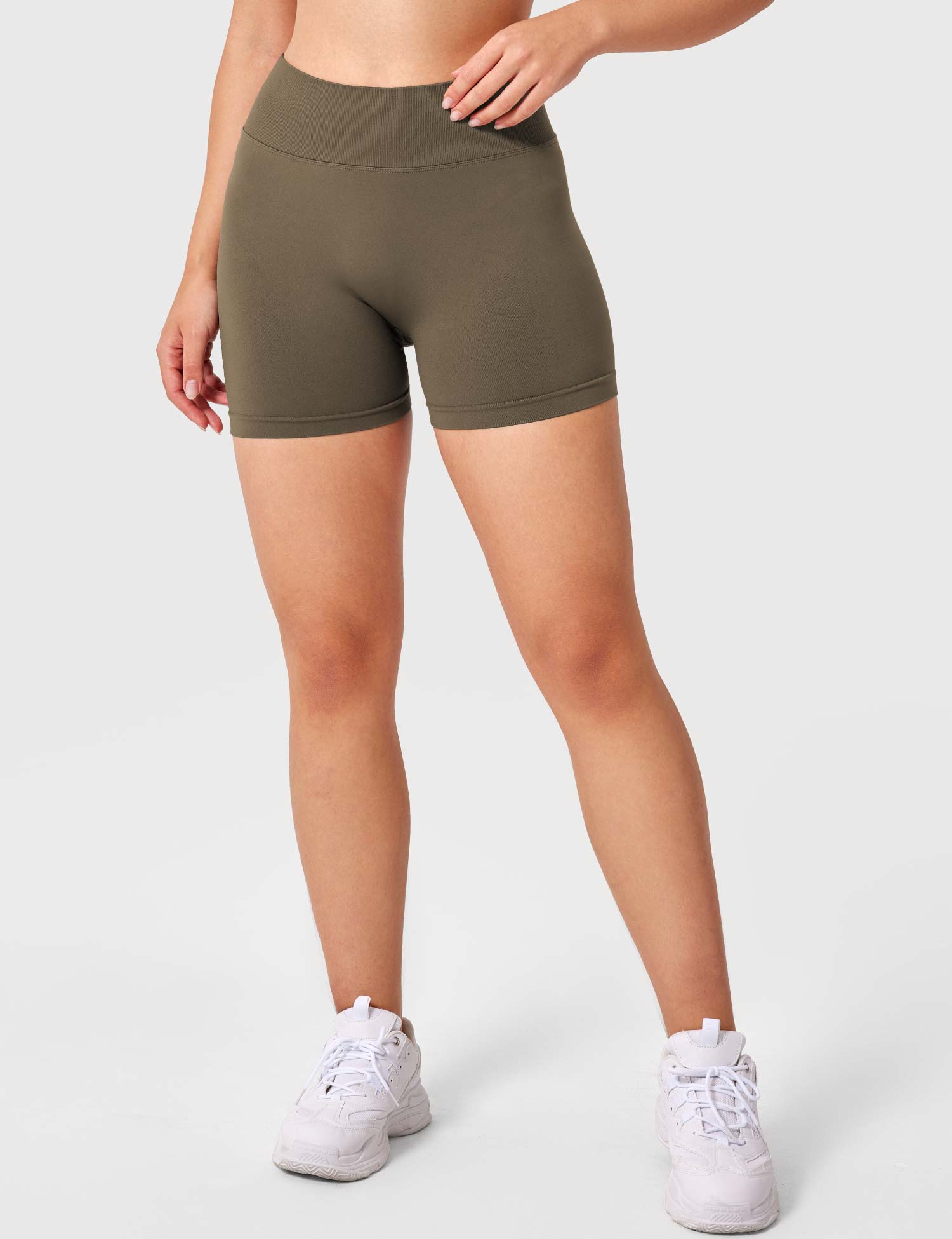 Yeoreo V Cross Liz Nahtlose Shorts 3.6" Kaffee