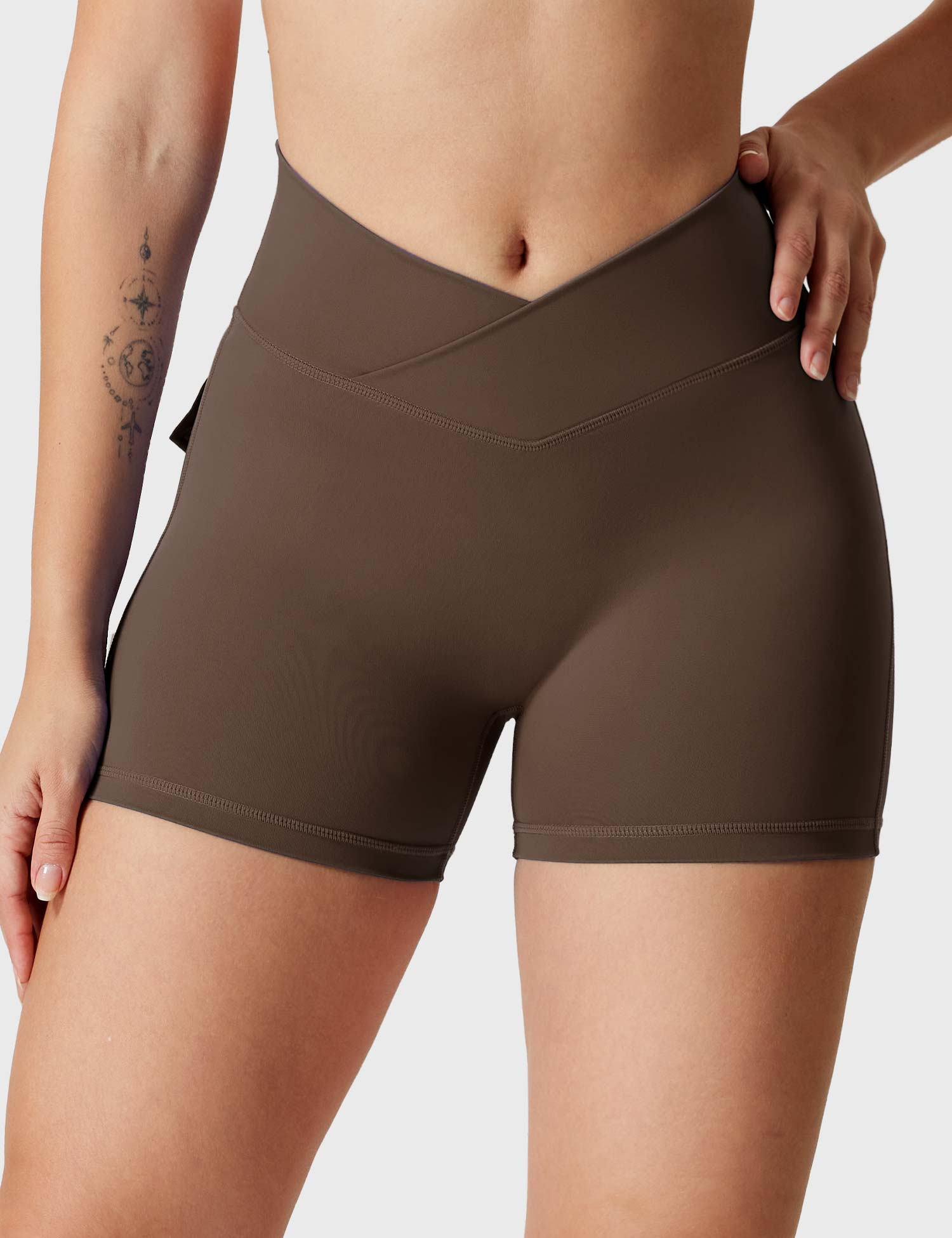 Yeoreo V-waistband Charm Shorts Kaffee